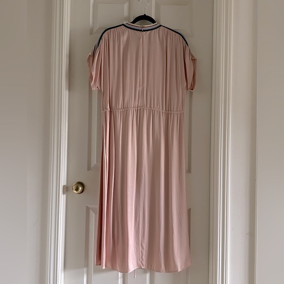 Zara Dress - Picture 3 of 15